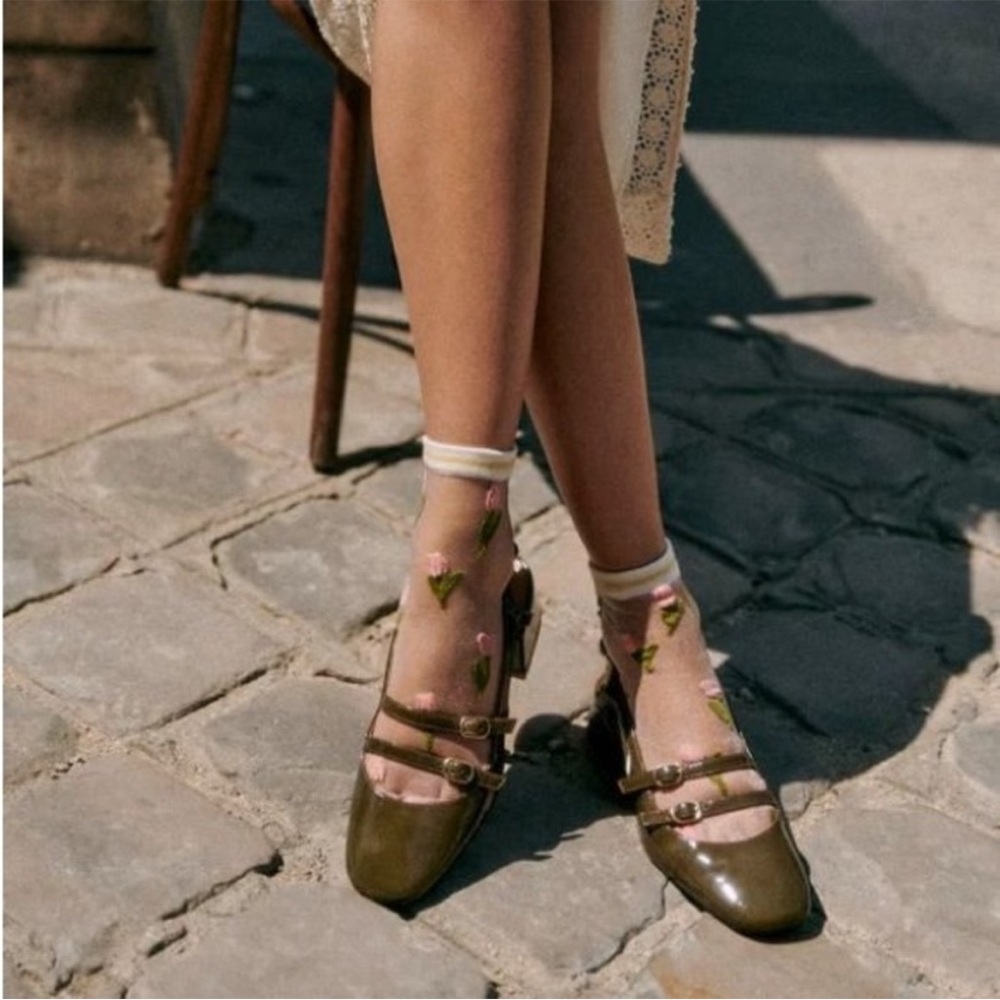 Sezane Paula Babies Patent Khaki - Size 7